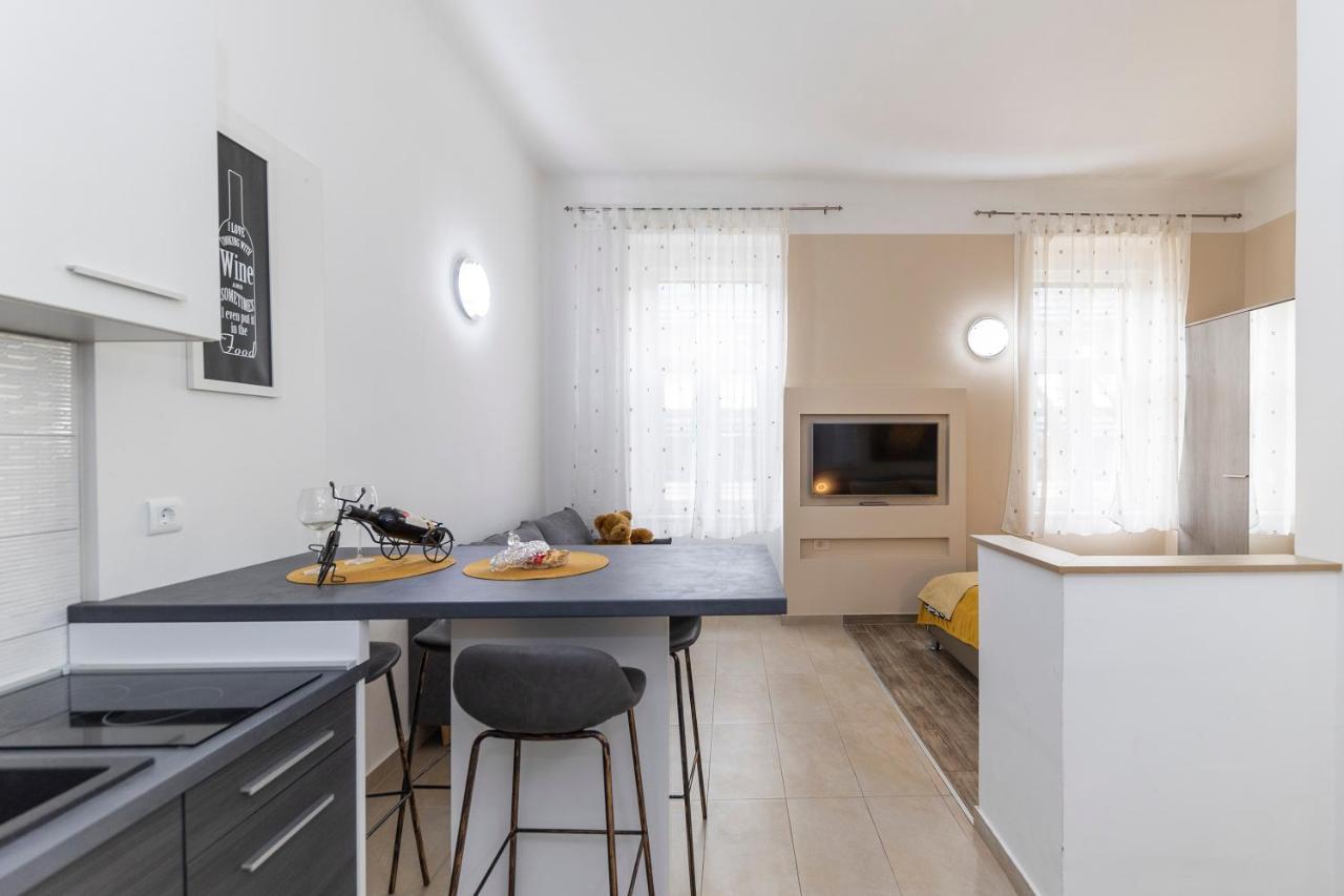 Apartments & Rooms Kolovare Beach 3, Zadar Ngoại thất bức ảnh